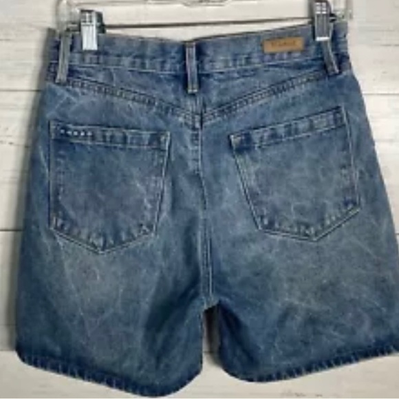 Blank NYC Crossover High Rise Jean Shorts - Picture 3 of 4